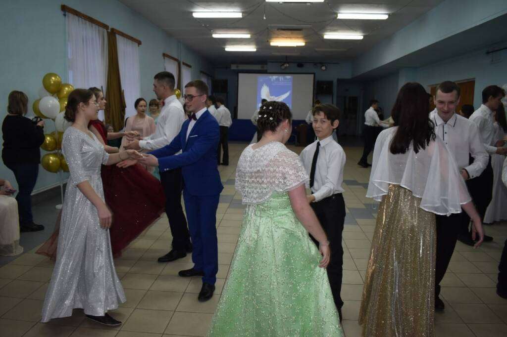 В Кадоме состоялся традиционный Сретенский бал, посвященный Сретению Господню и Дню православной молодежи