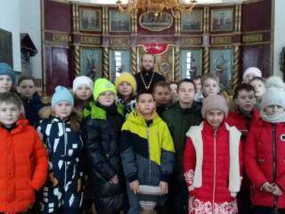 Дети из Крутоярской средней школы посетили храм Преображения Господня села Телебукино Касимовского района