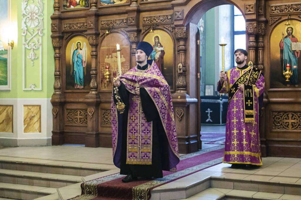 Всенощное бдение в канун 3-й Крестопоклонной Недели Великого поста в Вознесенском Кафедральном соборе города Касимова