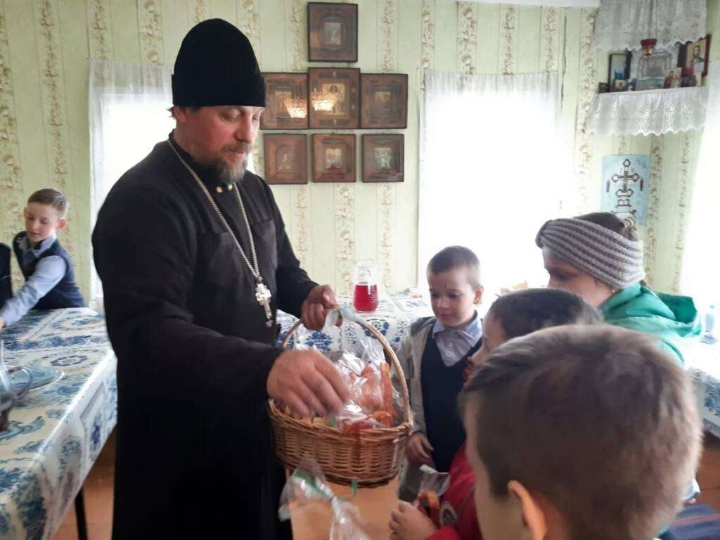 В Успенской церкви с. Инякино Шиловского района состоялось мероприятие, посвященное празднику Радоницы