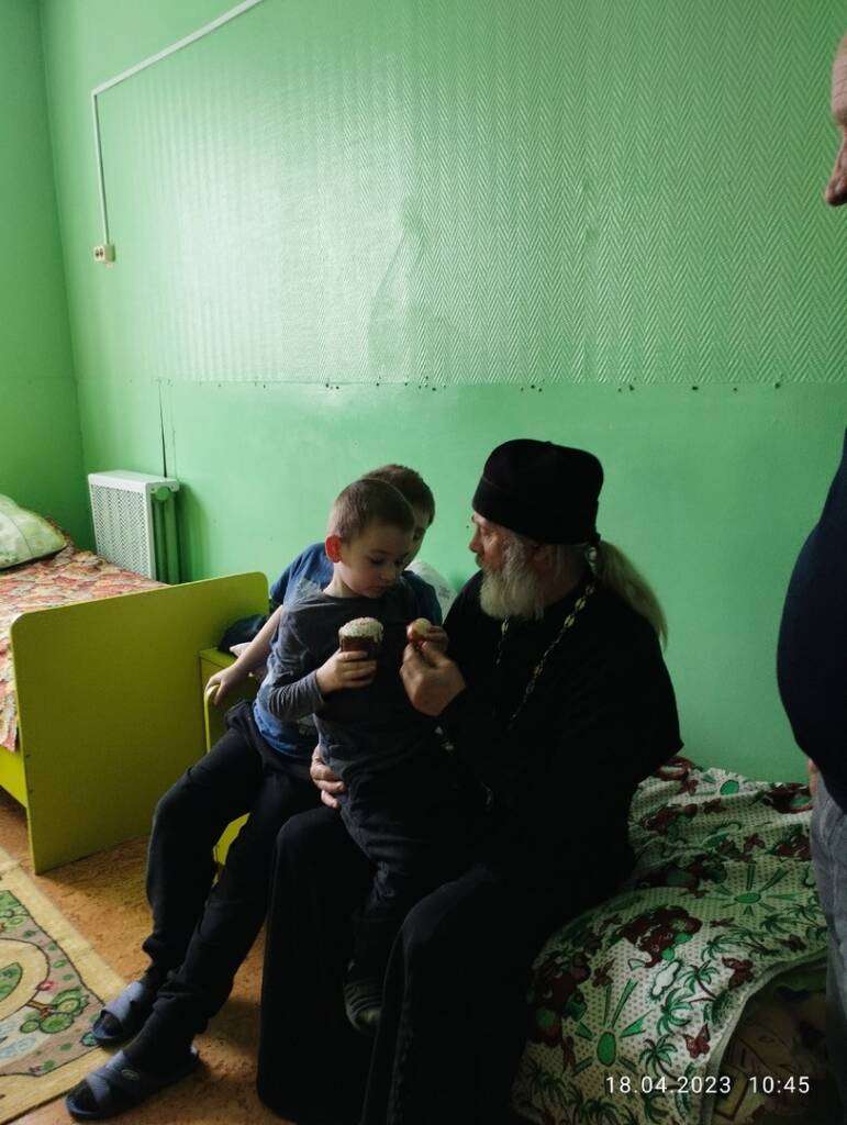 Иерей Олег Белецкий посетил социально-реабилитационный центр для несовершеннолетних  г. Сасово