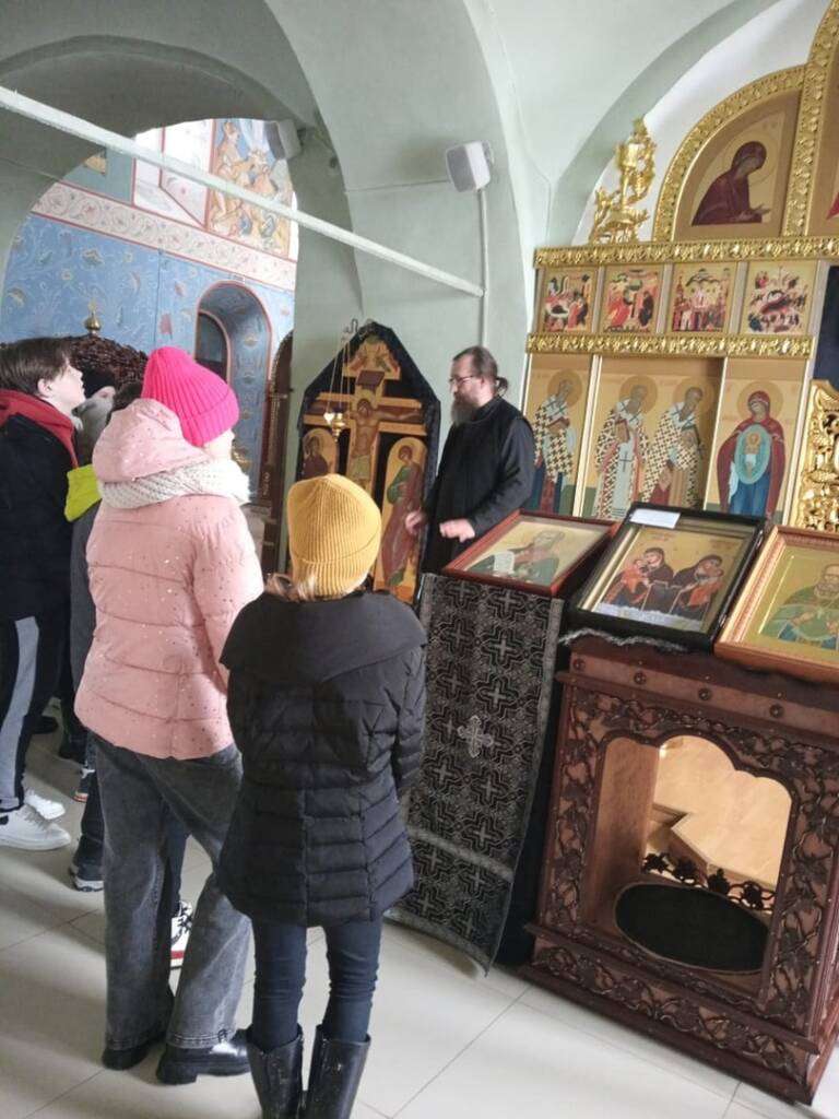 Для учащихся школы № 3 г. Касимова была организована экскурсия по экспозиции музея новомучеников и исповедников Касимовской епархии