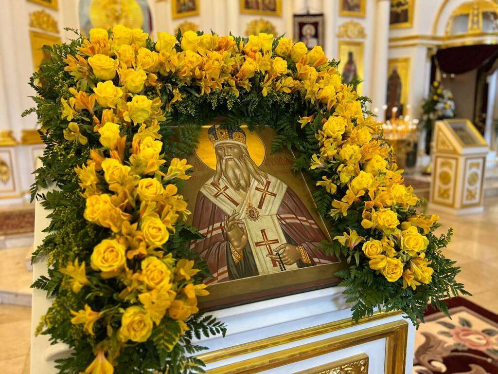 Преосвященнейший епископ Василий принял участие в торжествах по случаю дня памяти перенесения мощей святителя Феофана, Затворника Вышенского