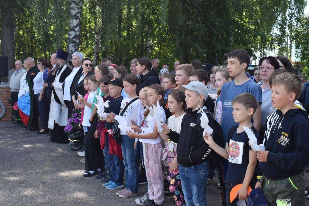 Благочинный Кадомского округа протоиерей Сергий Сорвачев принял участие в мероприятии, посвященном День памяти и скорби