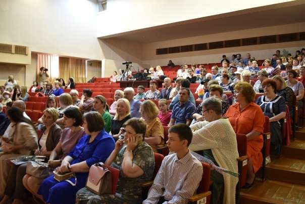 Благочинный Кадомского округа протоиерей Сергий Сорвачёв поздравил социальных работников с профессиональным праздником