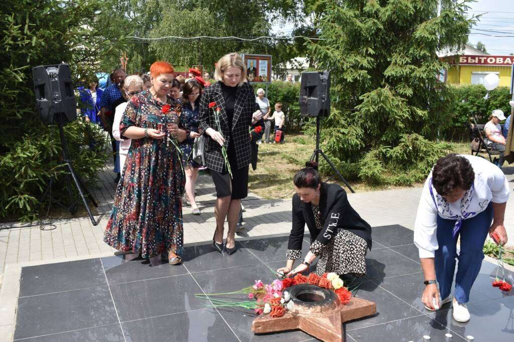 Благочинный Пителинского округа протоиерей Олег Трофимов принял участие в митинге,  посвященный Дню памяти и скорби
