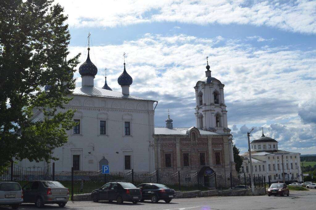 Группа паломников из города Рязани совершила паломничество по храмам и музеям г. Касимова и района.