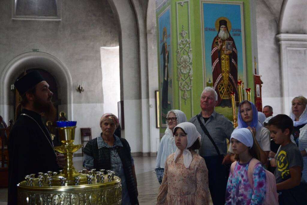 Группа паломников из города Рязани совершила паломничество по храмам и музеям г. Касимова и района.