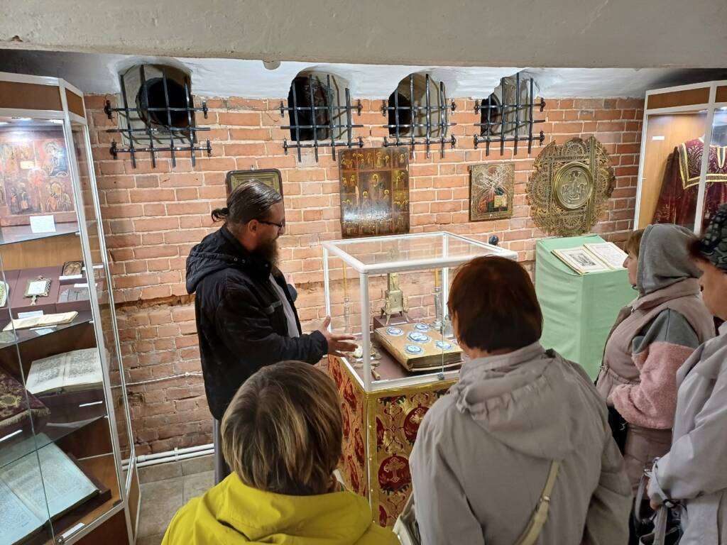 Экскурсия для жителей города Касимова в музее новомучеников и исповедников Касимовской епархии