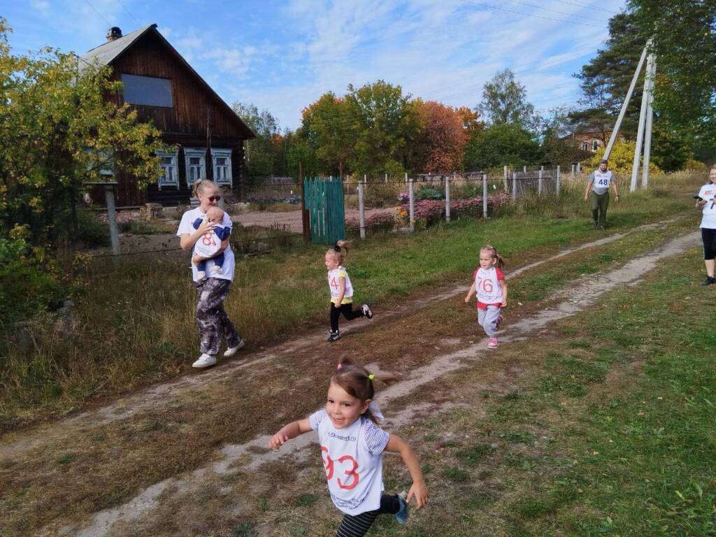 В деревне Лаптево Клепиковского района прошли соревнования по легкой атлетике "Лаптево трейл"