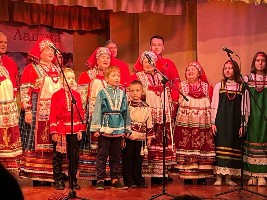 Секретарь Касимовской епархии иеромонах Савва (Максименков) посетил  праздничный концерт "Подарок для мамы", посвященном Дню матери