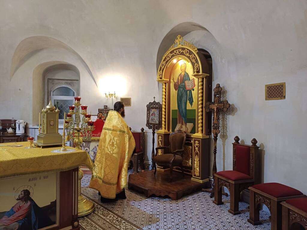 Молебен с акафистом священноисповеднику Сергию Касимовскому в Троицком храме города Касимова