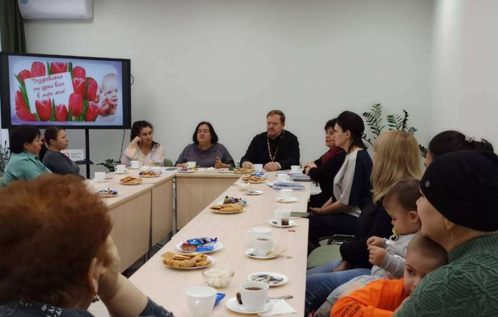 Благочинный Шиловского округа протоиерей Владимир Свиридов  принял участие в мероприятии, посвященном Дню матери