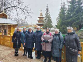 Группа паломников из Касимовской епархии совершила паломничество в Свято-Троицкий Серафимо-Дивеевский женский монастырь
