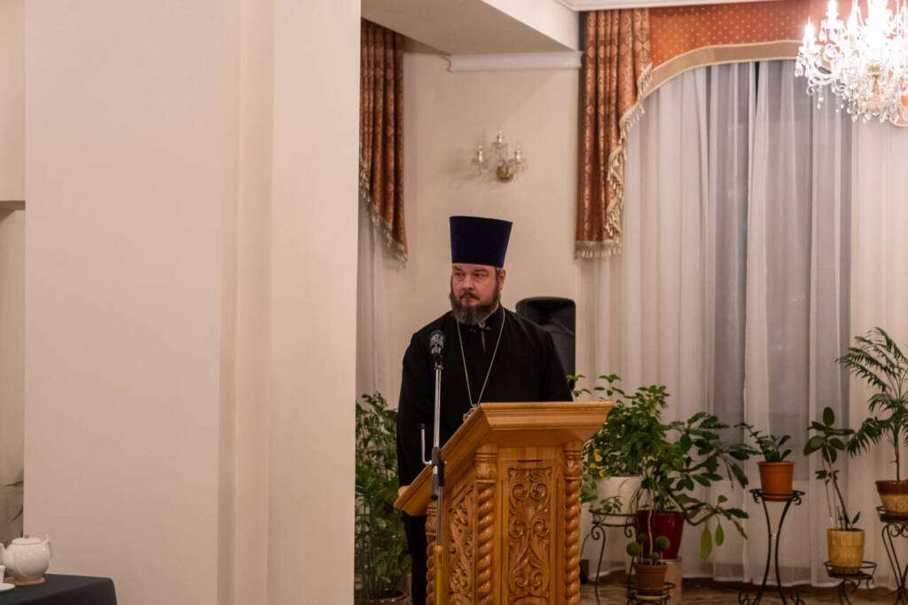 Преосвященнейший епископ Василий принял участие в региональном этапе Рождественских чтений