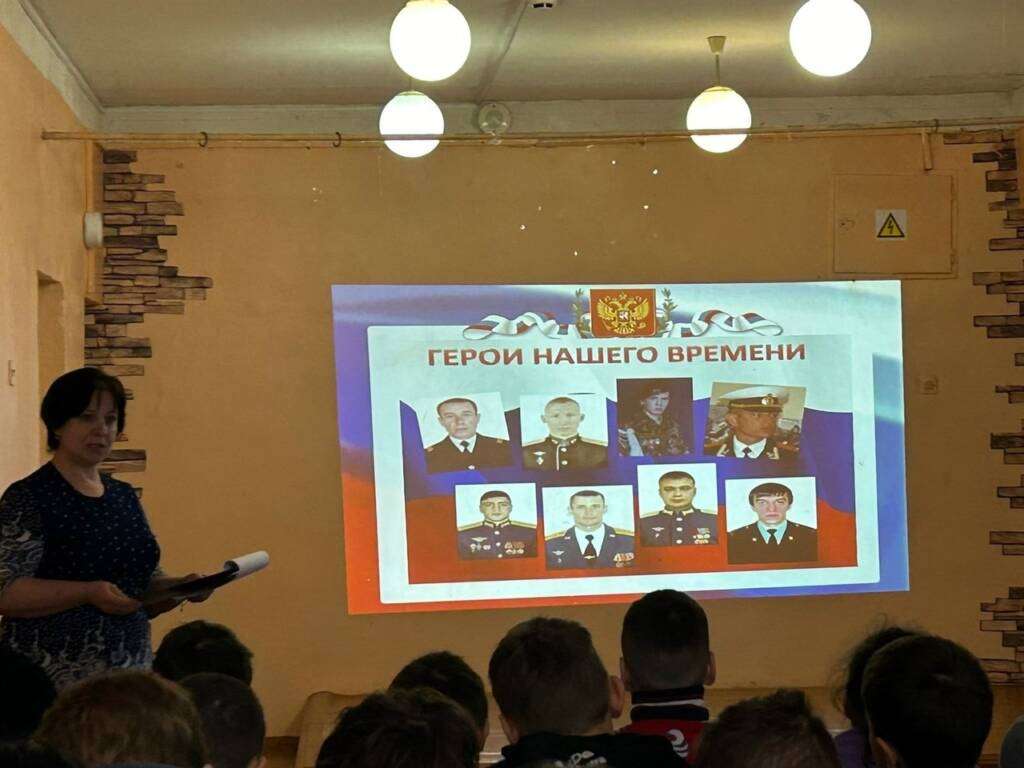 Сотрудник епархиального ОРОиК протоиерей Роман Попов принял участие в мероприятии, посвящённом Дню Героя Отечества.