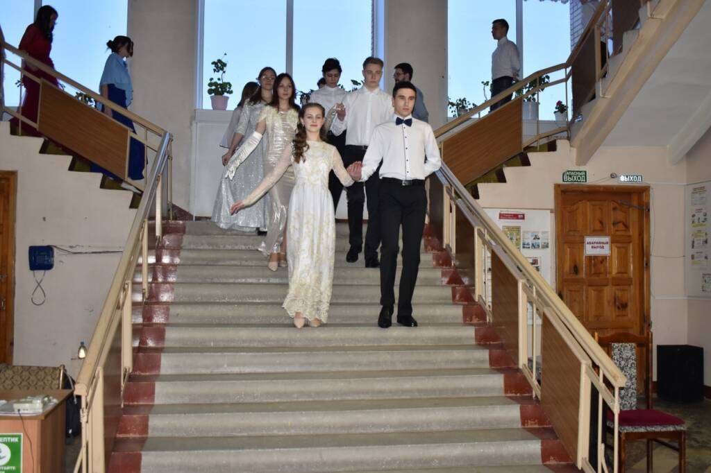 В Кадоме прошел Сретенский бал, посвященный Международному Дню православной молодёжи