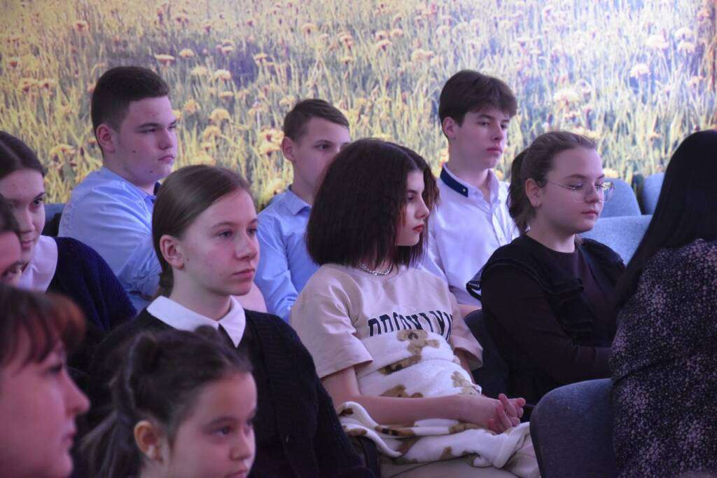 Сотрудник епархиального ОРОиК иерей Александр Веденеев встретился с учащимися Малостуденецкой школы