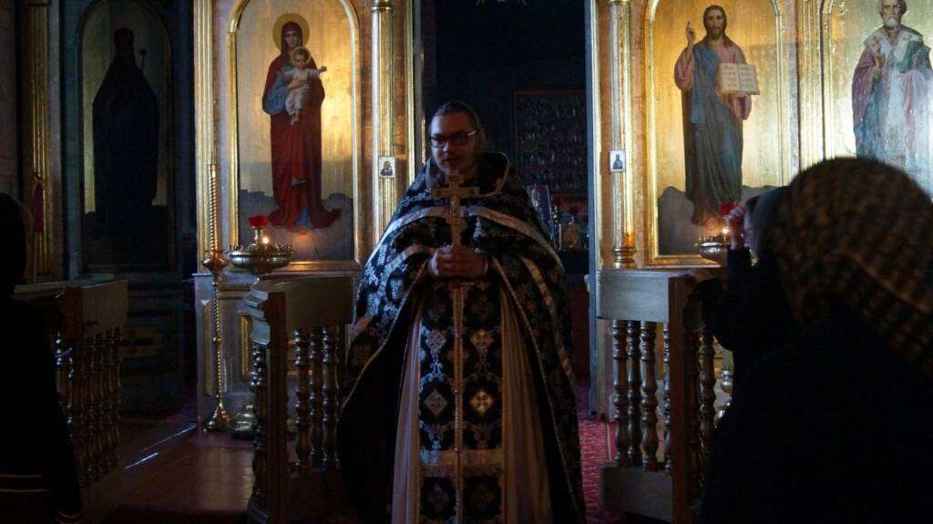 В Димитриевском соборе р.п Кадом совершена первая в этом году вечерняя Литургия Преждеосвященных Даров